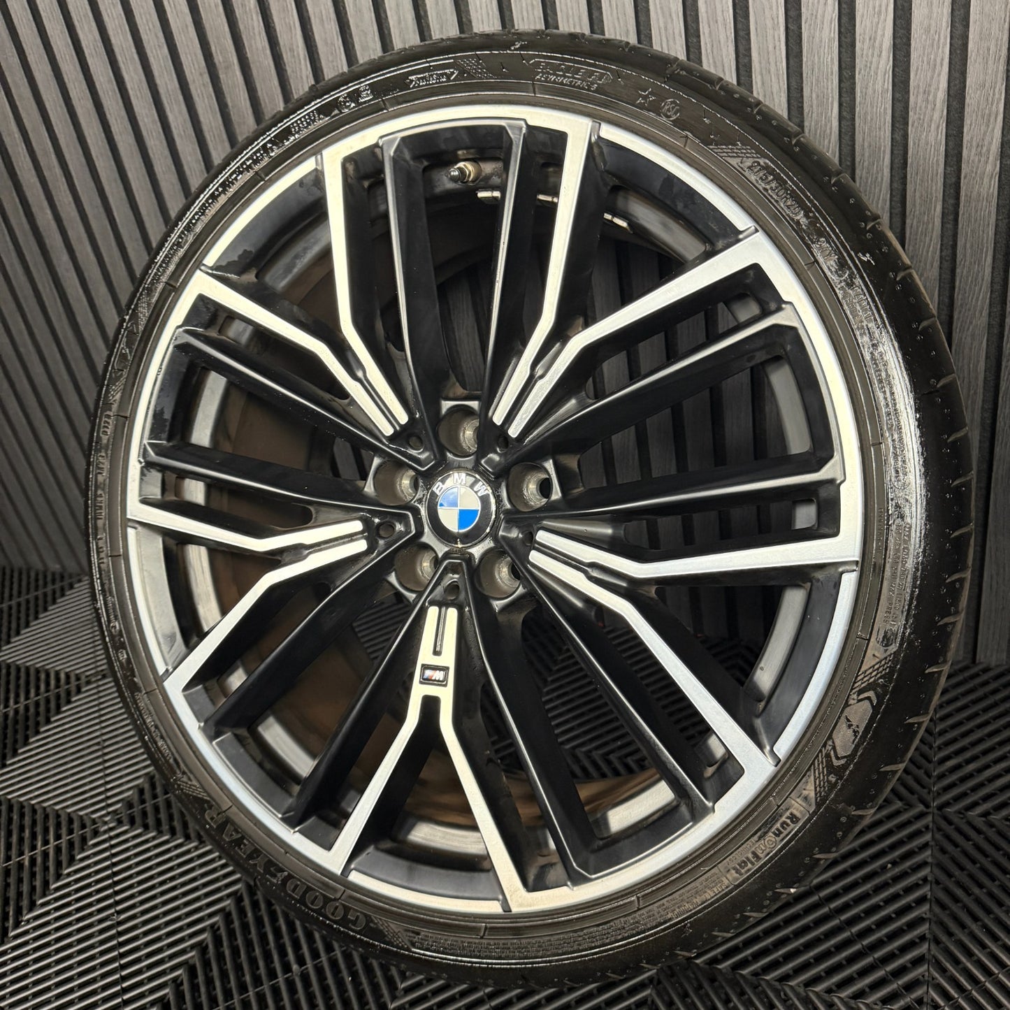 1X 20'' GENUINE BMW 5 SERIES 846 M G30 G31 SPORT ALLOY WHEEL REAR 8747237