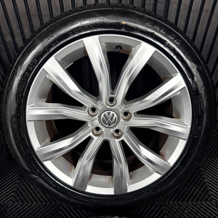 18" VW T-Roc Grange Hill Silver Alloy Wheels Tyres Alloys 2GA601025D Genuine