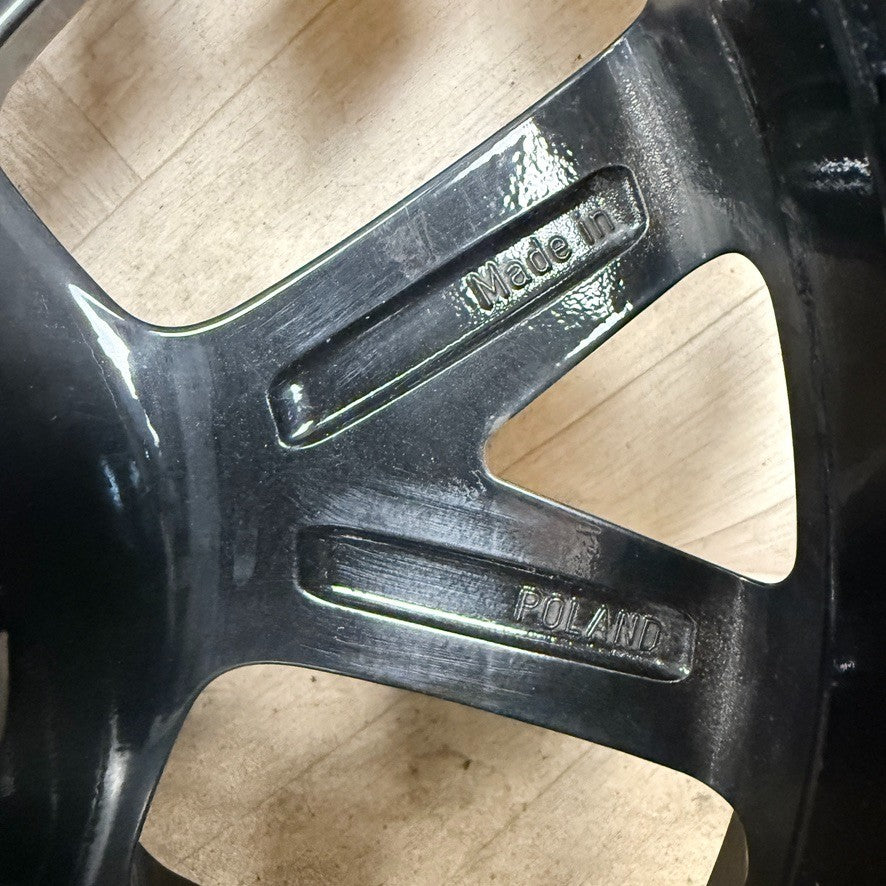 17'' GENUINE VW UP UP! GTI BLACK DC 1S OSWALD ALLOY TYRES 1S0601025BN