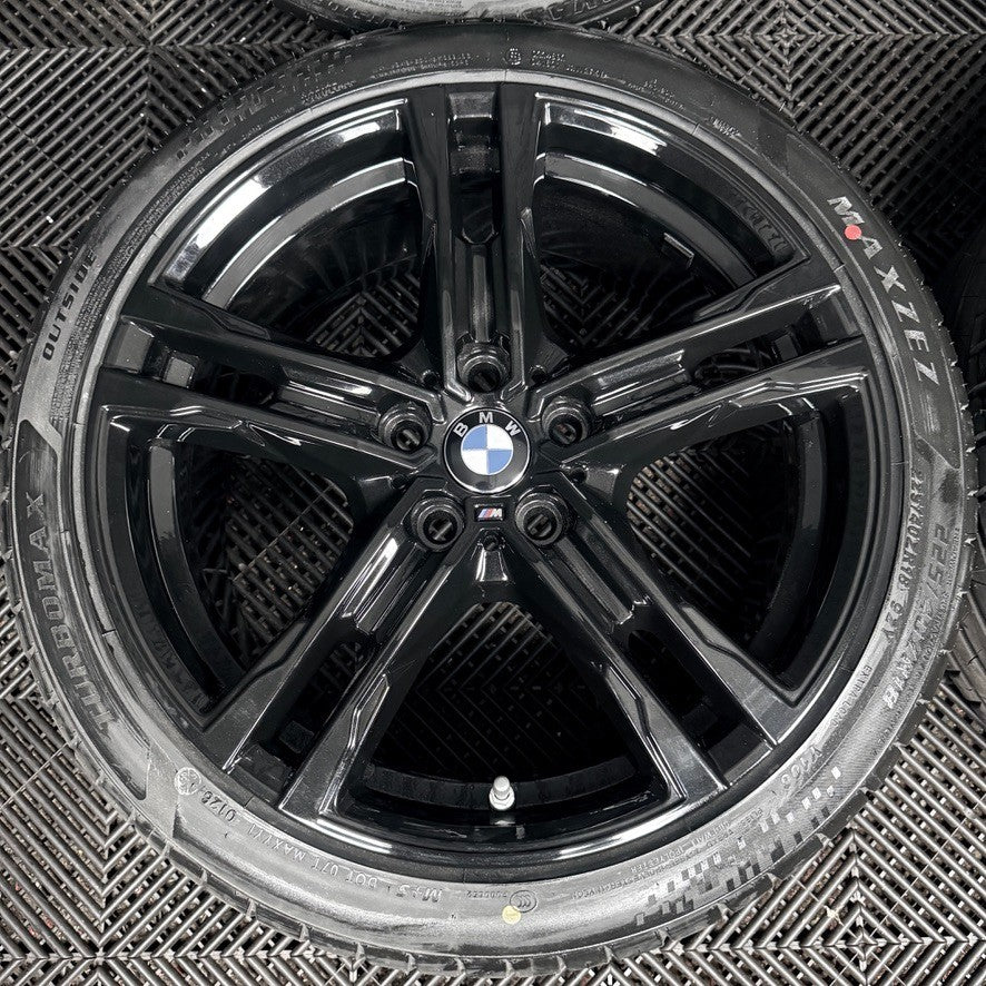 18'' BMW 1 Series 819 Black M Sport 2 F40 F44 Alloy Wheels Tyres 8092352 Genuine