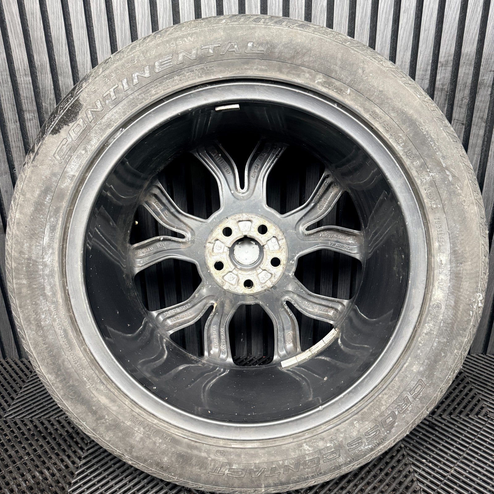 1X 19'' Land Rover Discovery Sport Evoque Grey Alloy Wheel Tyre Genuine