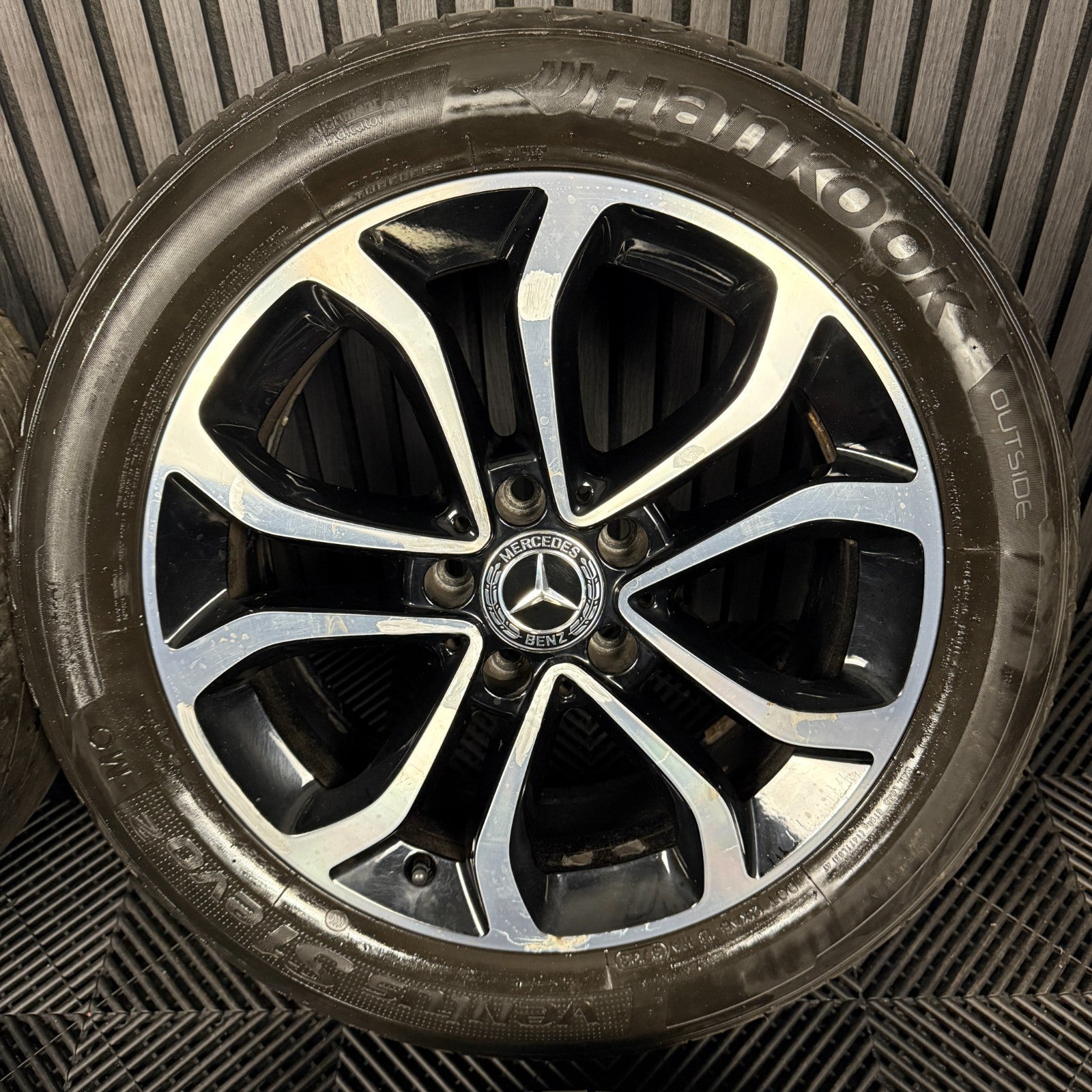 17" GENUINE MERCEDES C CLASS W205 BLACK DC ALLOY WHEELS TYRES ALLOYS A2054010200