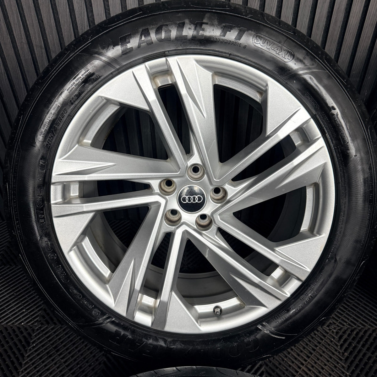 20'' Audi Q7 S Line 5 Double Spoke Twist Wheels Alloys Tyres 4M0601025BQ Genuine