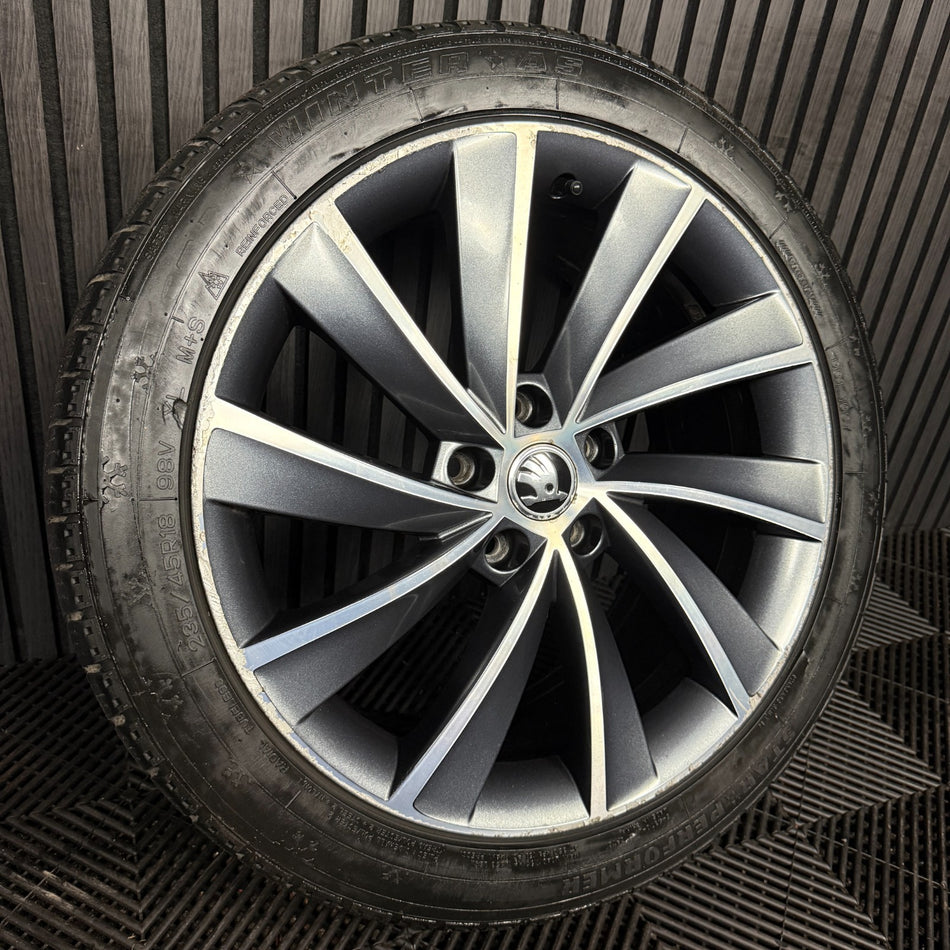 1X 18'' GENUINE SKODA SUPURB MK3 3V TYRE ALLOY WHEEL 3V0601025L SPARE