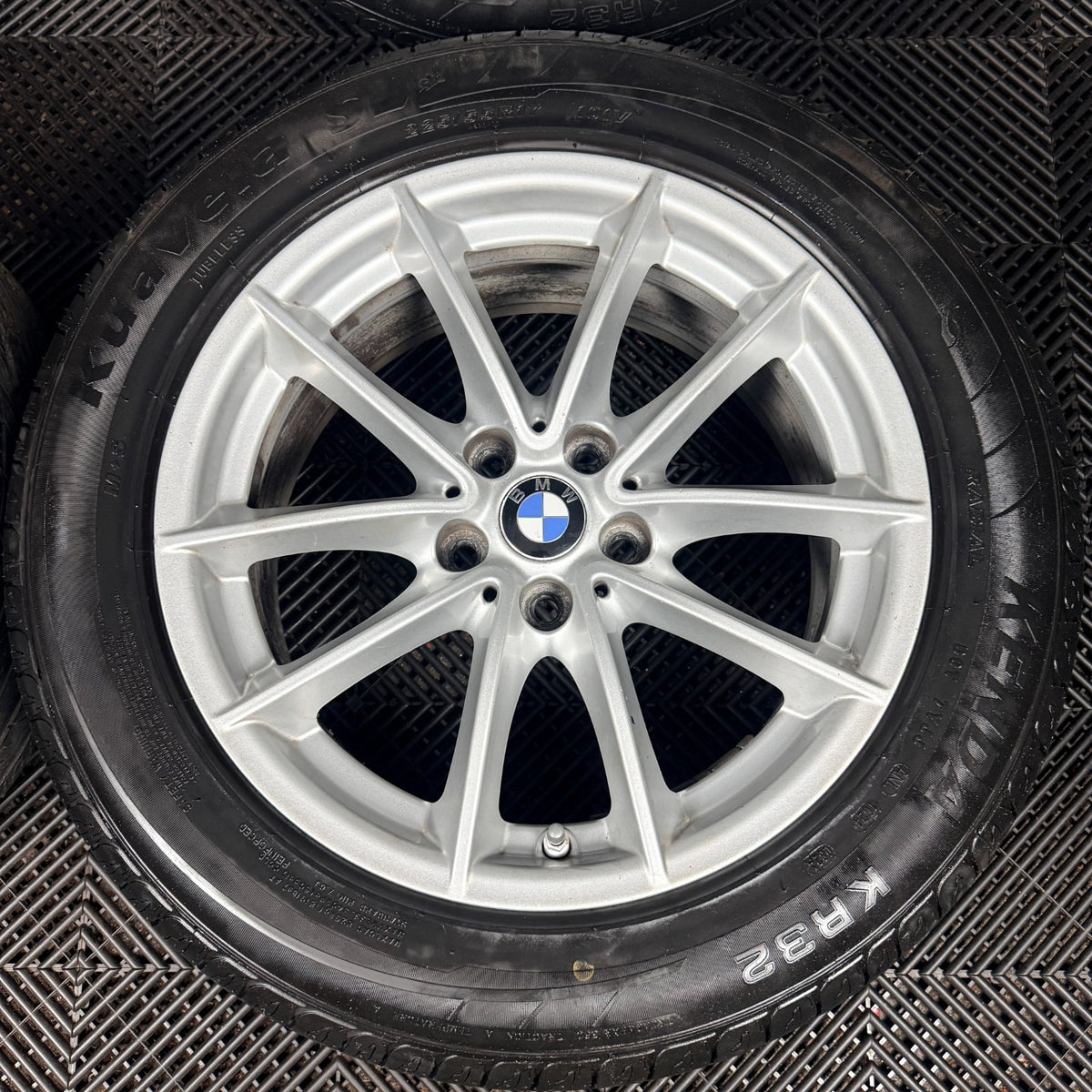 17" Bmw 5 Series 618 Silver Multispoke G30 G31 Alloy Wheel Tyres 6868217 Genuine