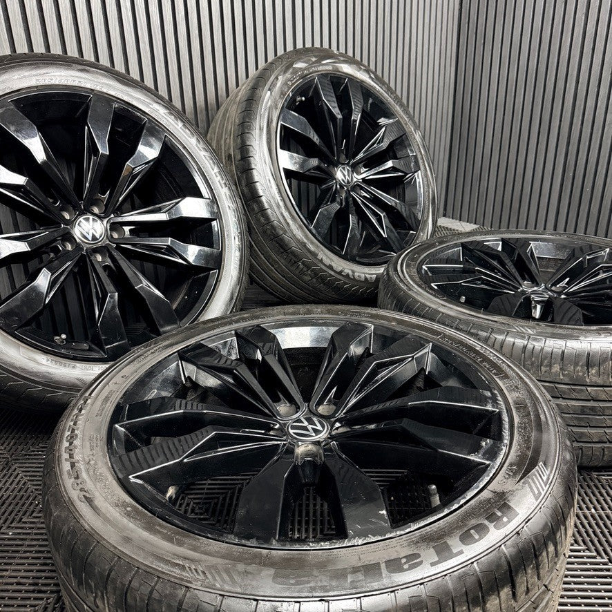 21'' VW Touareg Suzuka Black R Line Alloy Wheels Tyres Q7 760601025D Genuine