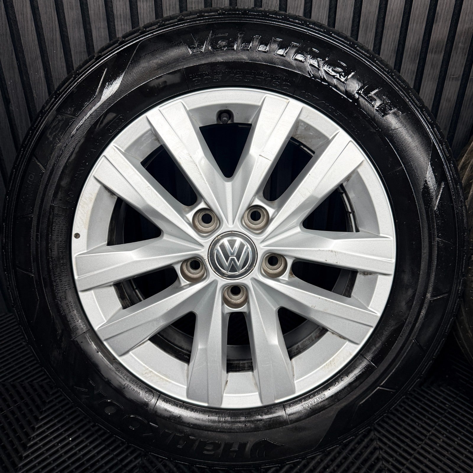 16'' VW Transporter T6 T6.1 T5 Caravelle Clayton Alloy Wheels Tyres Genuine