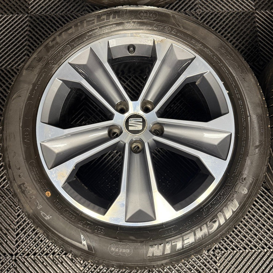 17'' GENUINE SEAT ATECA GREY DC 5 SPOKE ALLOY WHEELS TYRES ALLOYS 575601025K