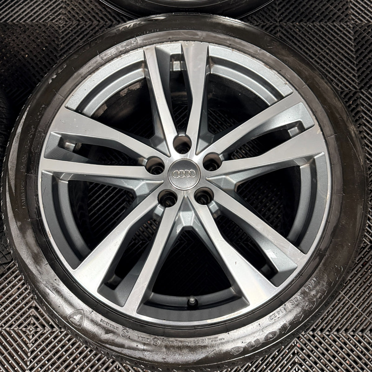 19'' Audi A6 C8 S Line 5 Double Spoke Alloy Wheels Tyres 4K0601025H Genuine