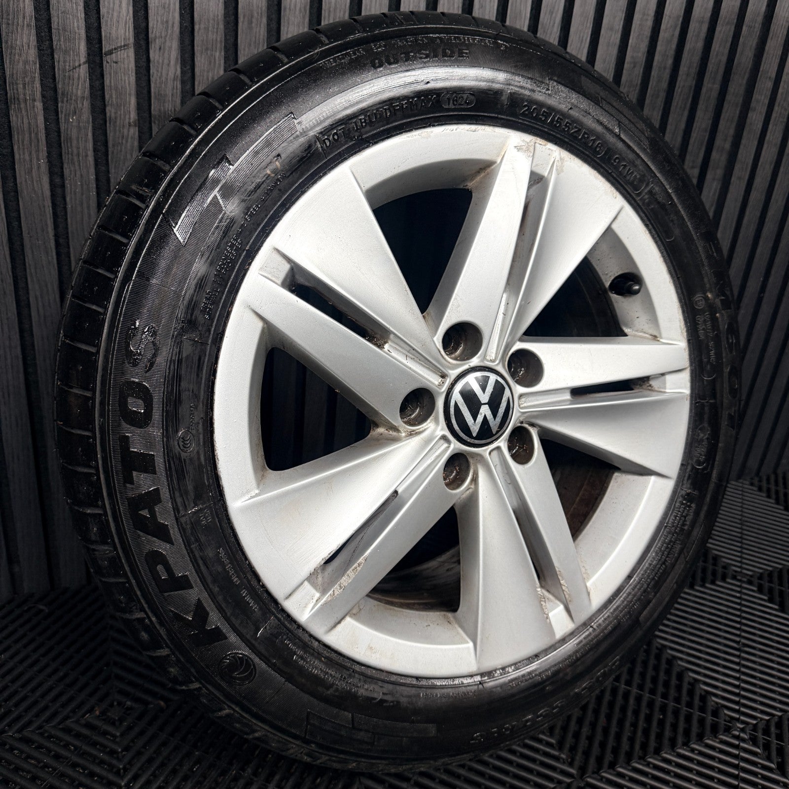 1X 16'' VW Golf MK8 Norfolk Alloy Wheel Tyre GT Single 5H0601025 Genuine