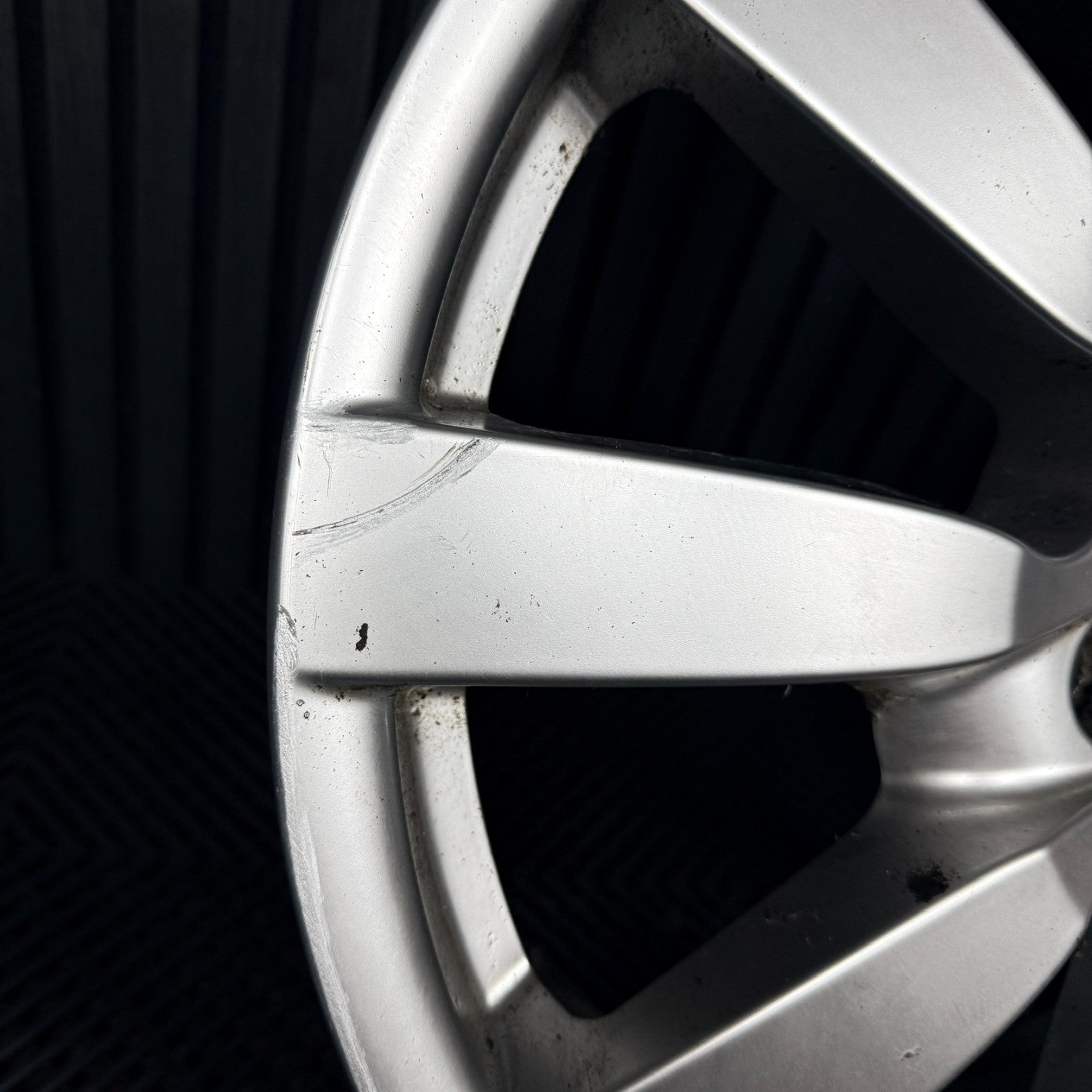 1X 20'' Porsche Cayenne 10 Spoke Alloy Wheel Genuine 7P5601025B 92A