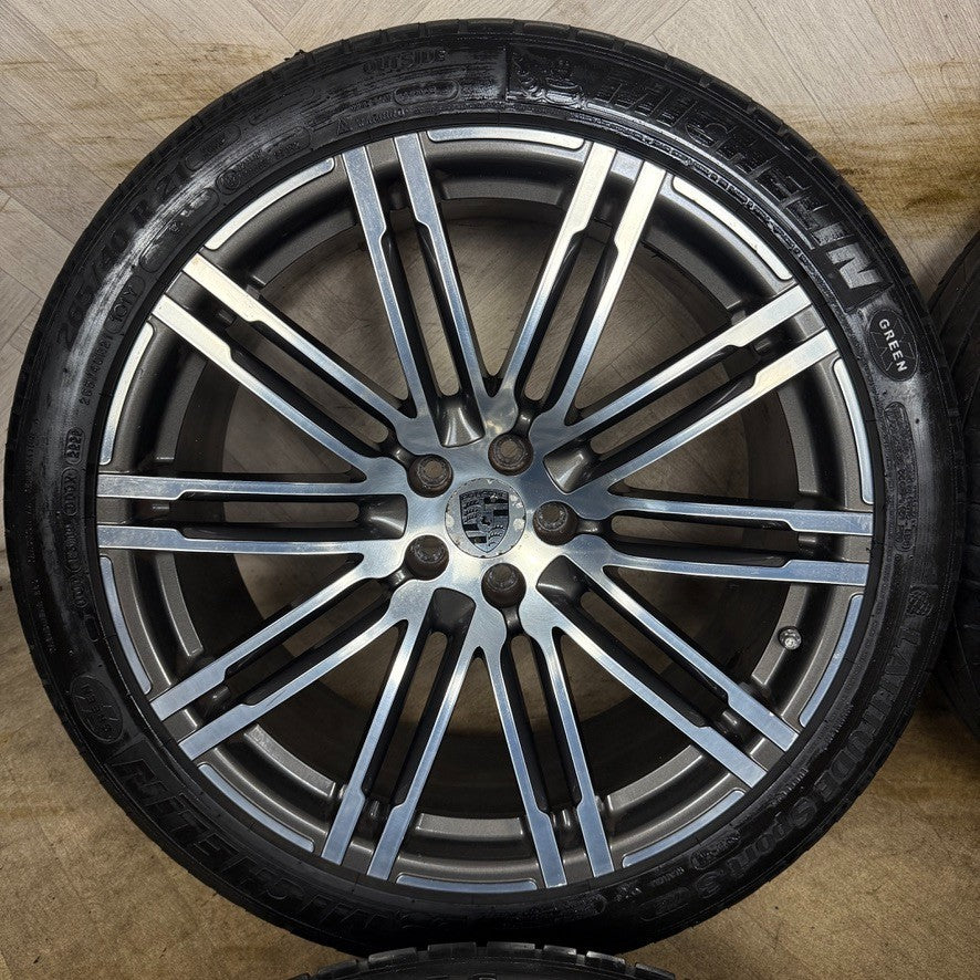 21'' GENUINE PORSCHE MACAN TURBO SPYDER ALLOY WHEELS TYRES 95B601025AT BA