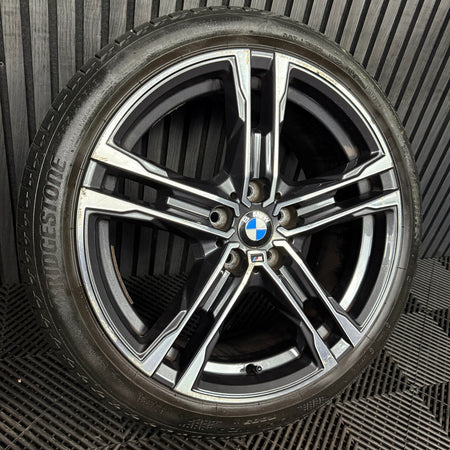 1x 18'' BMW 1 Series 819 M Sport 2 F40 F44 Alloy Wheels Tyre 8092352 Genuine OEM