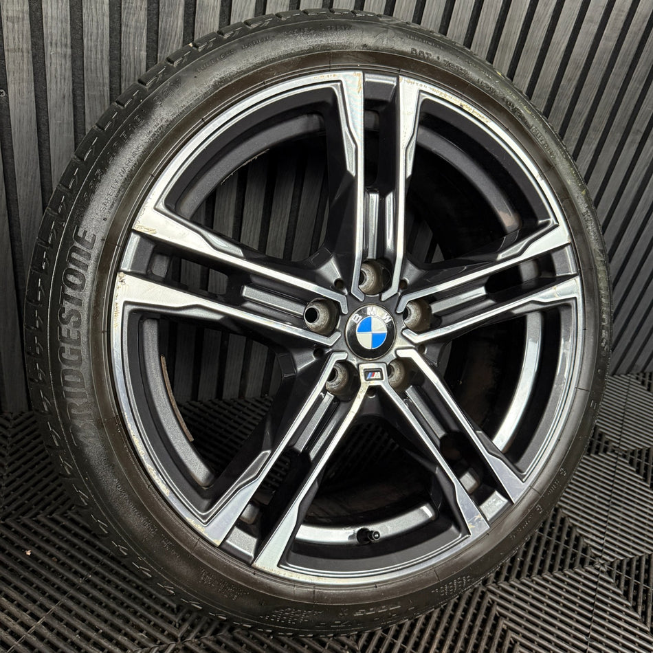 1x 18'' BMW 1 Series 819 M Sport 2 F40 F44 Alloy Wheels Tyre 8092352 Genuine OEM