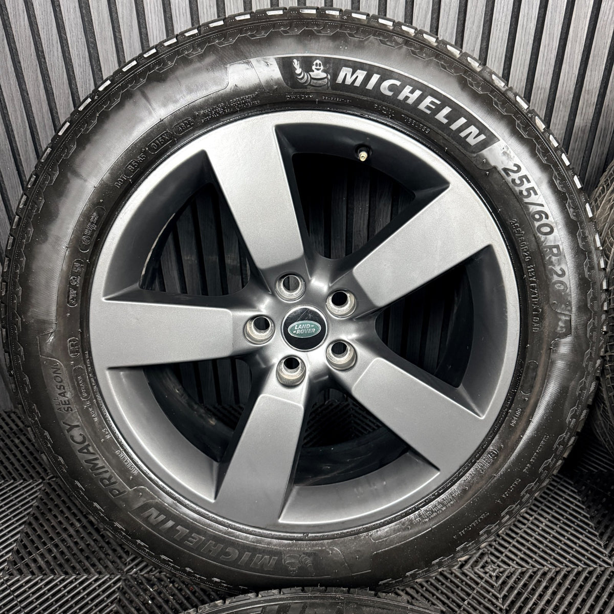 20'' Land Rover Defender 5 Spoke Grey 5098 Alloy Wheels Tyres Alloys Genuine