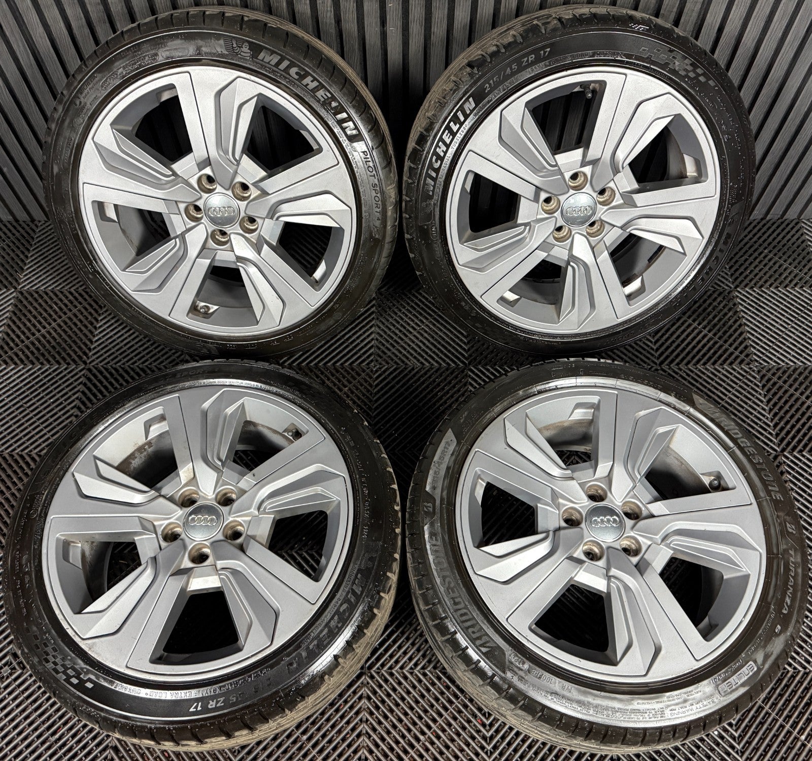 17'' GENUINE AUDI A1 S LINE NEW MODEL GREY ALLOY WHEELS ALLOYS TYRES 82A601025AH