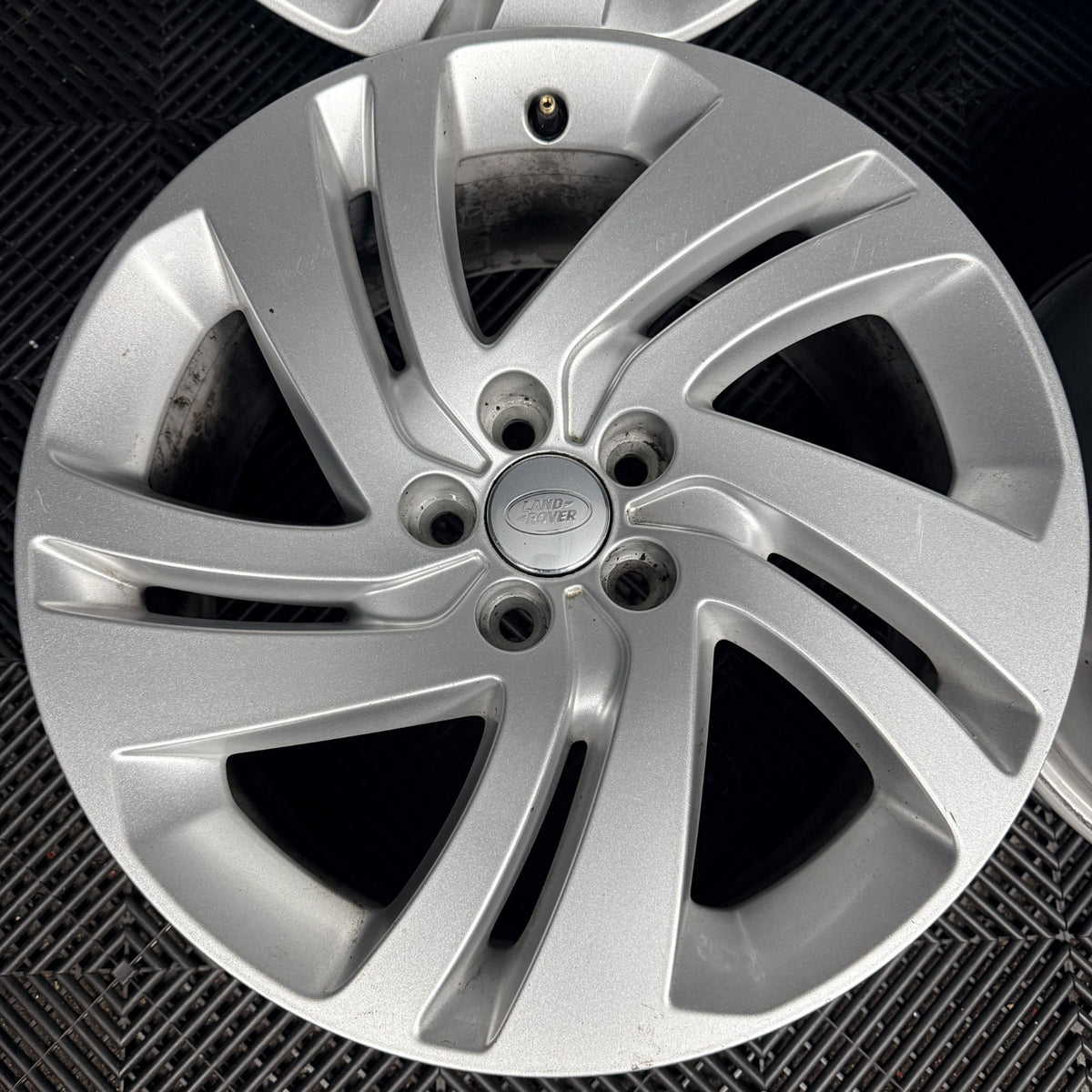 18'' Range Rover Evoque Silver Discovery Sport Land Alloy Wheels  Genuine