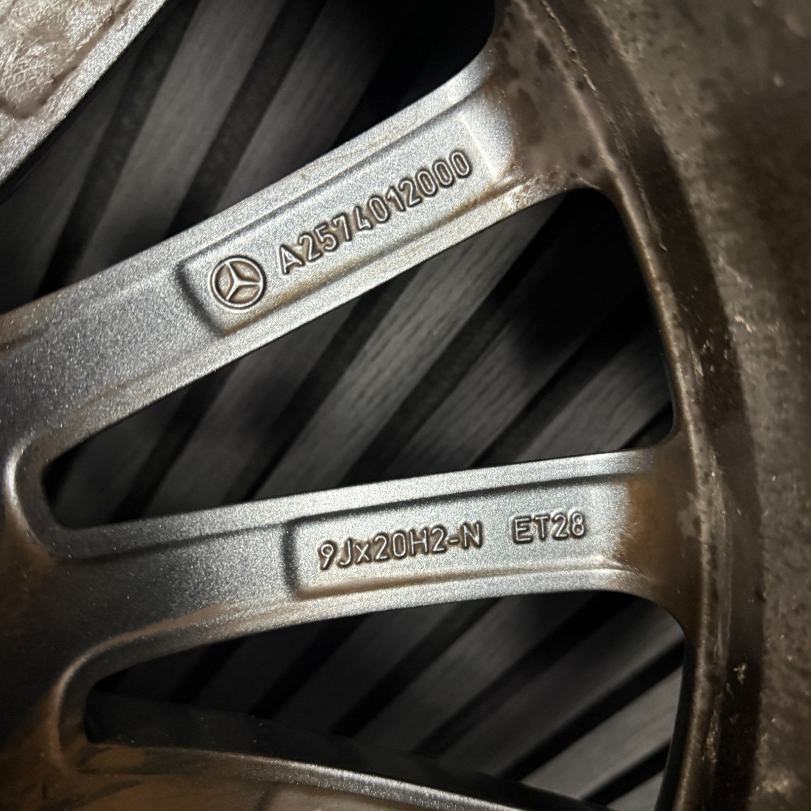 1X 20" GENUINE AMG MERCEDES CLS CLASS GREY DC ALLOY WHEEL W257 REAR A2574012000