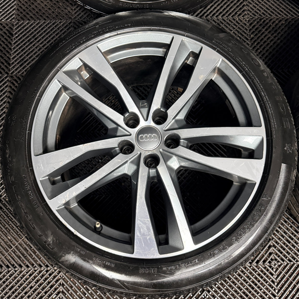 19'' Audi A6 C8 S Line 5 Double Spoke Alloy Wheels Tyres 4K0601025H Genuine