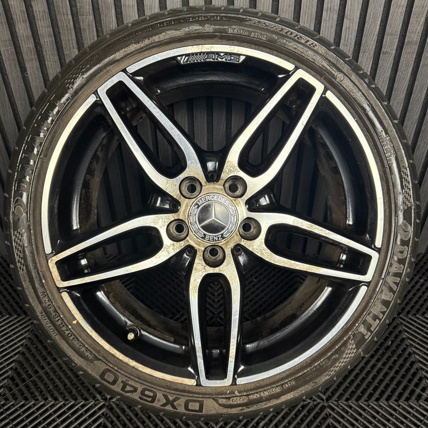 1X 18'' GENUINE AMG MERCEDES A B CLASS CLA BLACK DC ALLOY WHEEL TYRE A1764010700