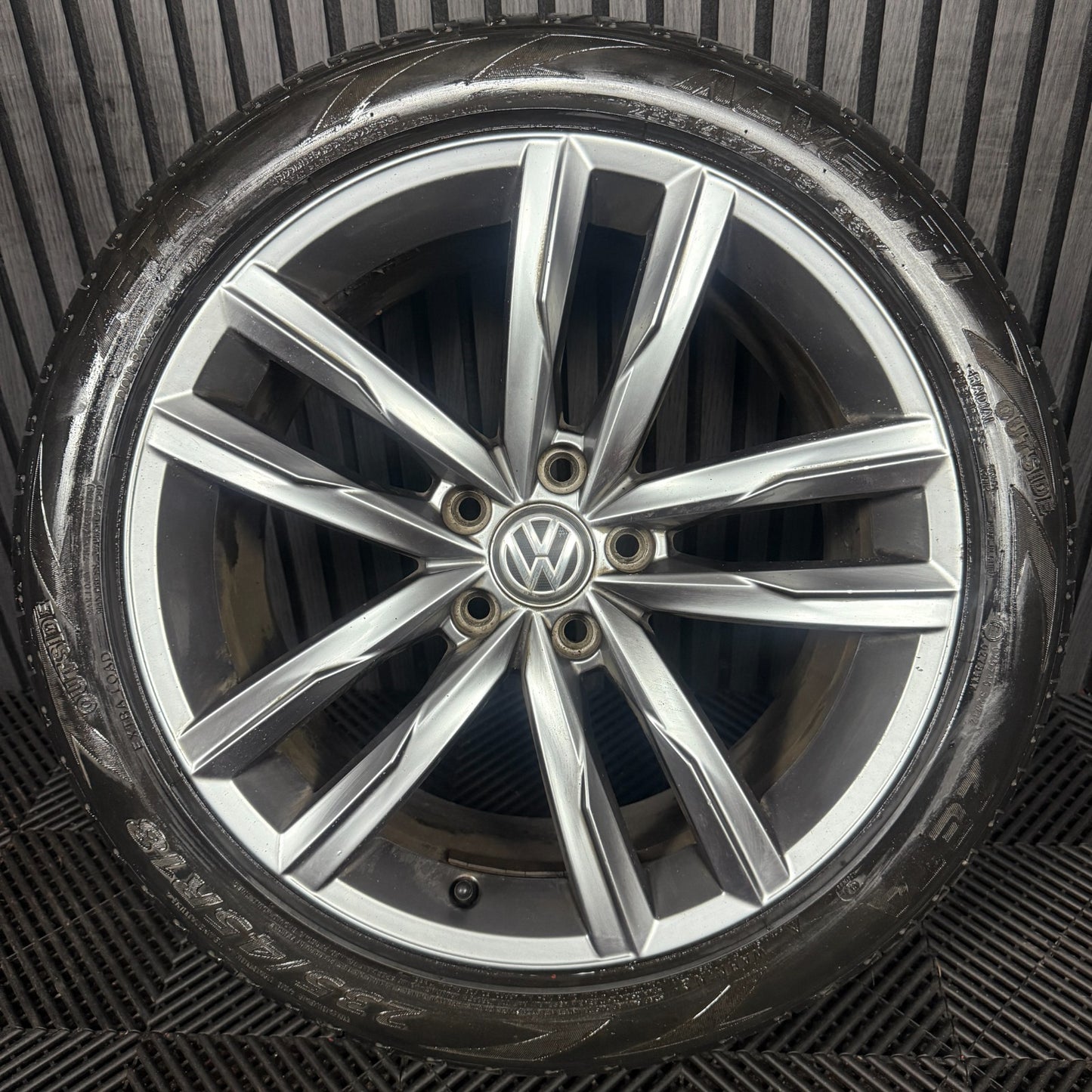 1X 18'' GENUINE VW PASSAT R LINE B8 DARTFORD GT GTE ALLOY WHEEL TYRE 3G0601025K