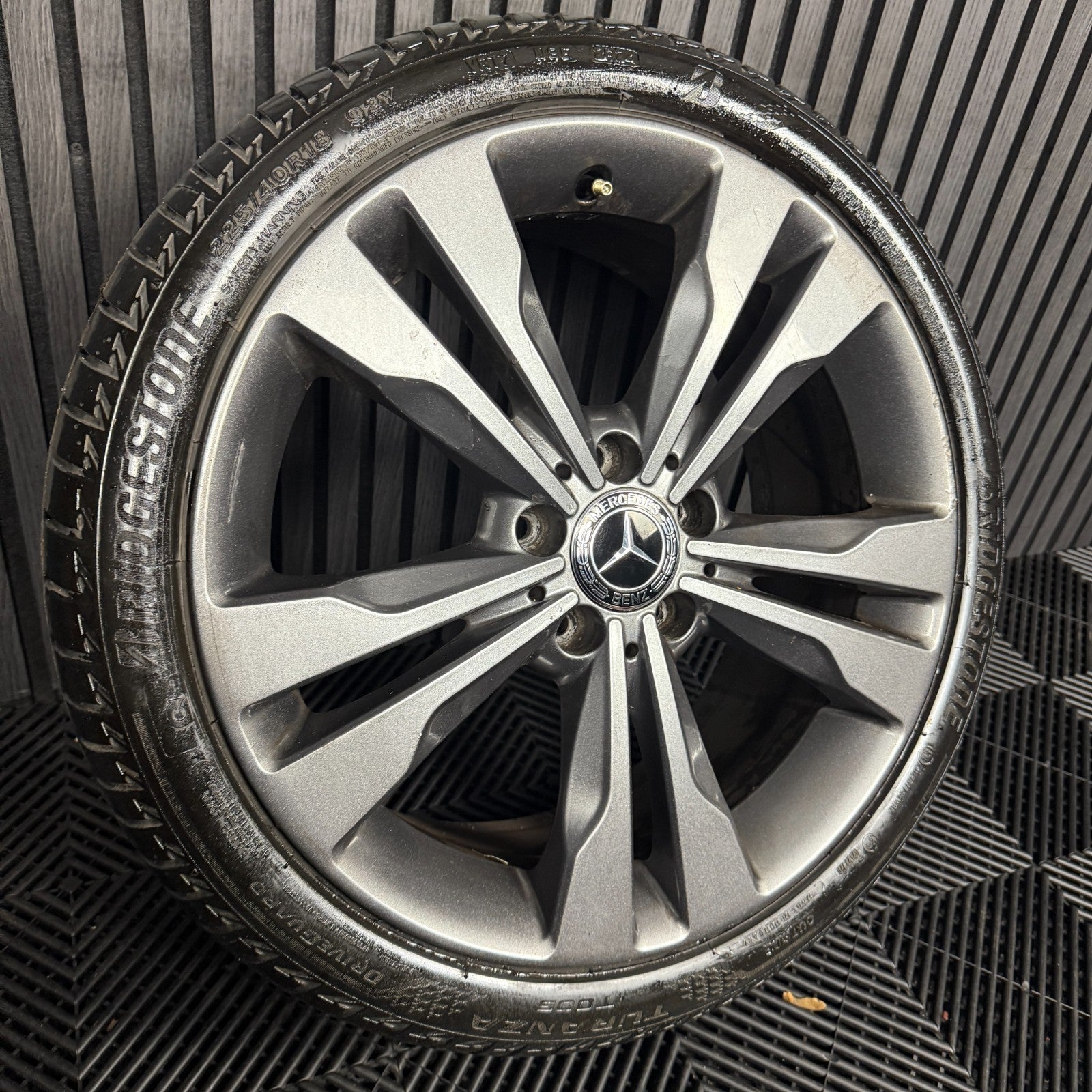1X 18" GENUINE MERCEDES A B CLASS CLA SPORT ALLOY WHEELS TYRE W246 A2464010400