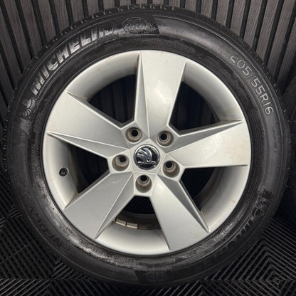 16'' GENUINE SKODA OCTAVIA MK3 5 SPOKE WHEELS TYRES ALLOYS 5E0601025H