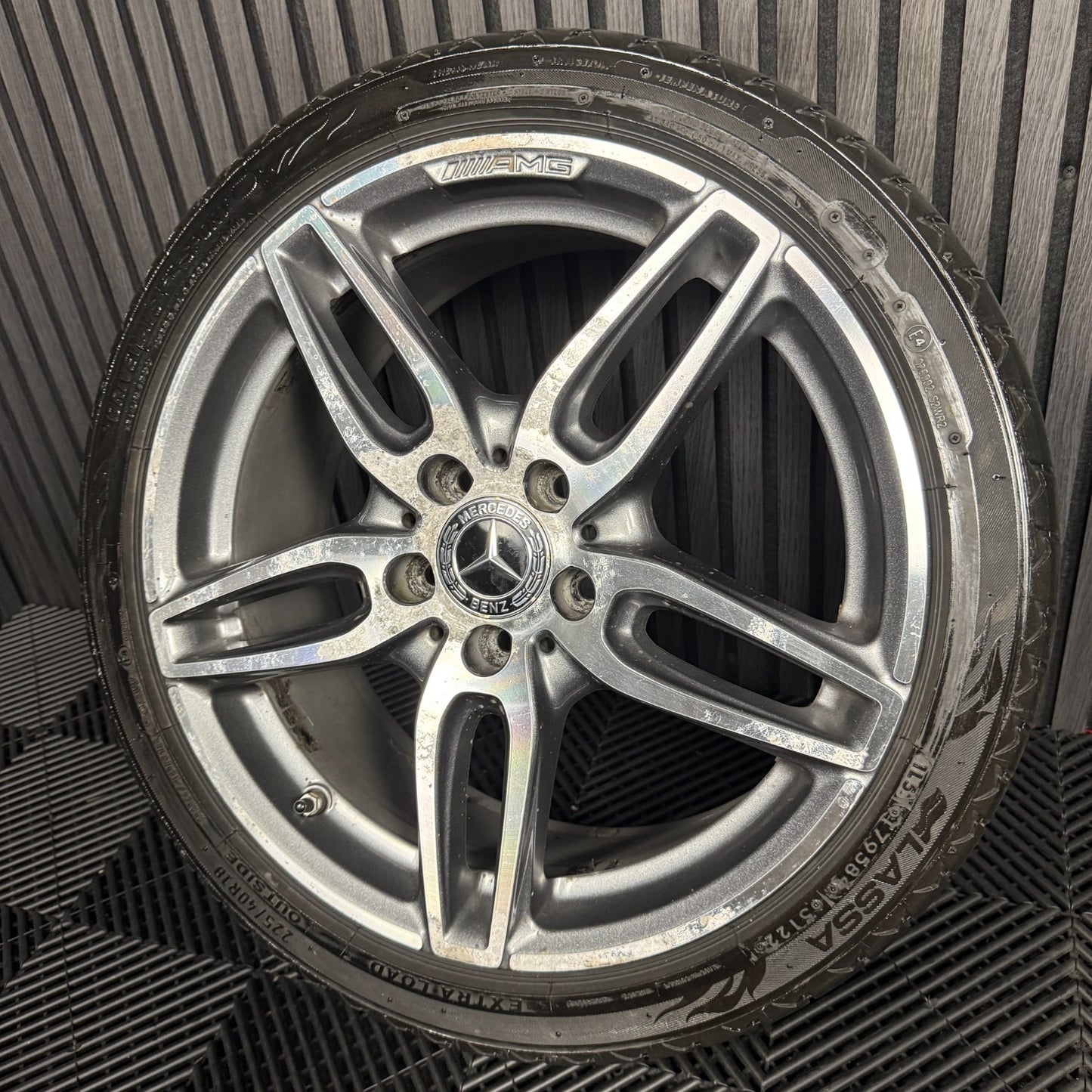 1X 18'' GENUINE AMG MERCEDES A B CLASS CLA GREY DC ALLOY WHEEL TYRE A1764010700