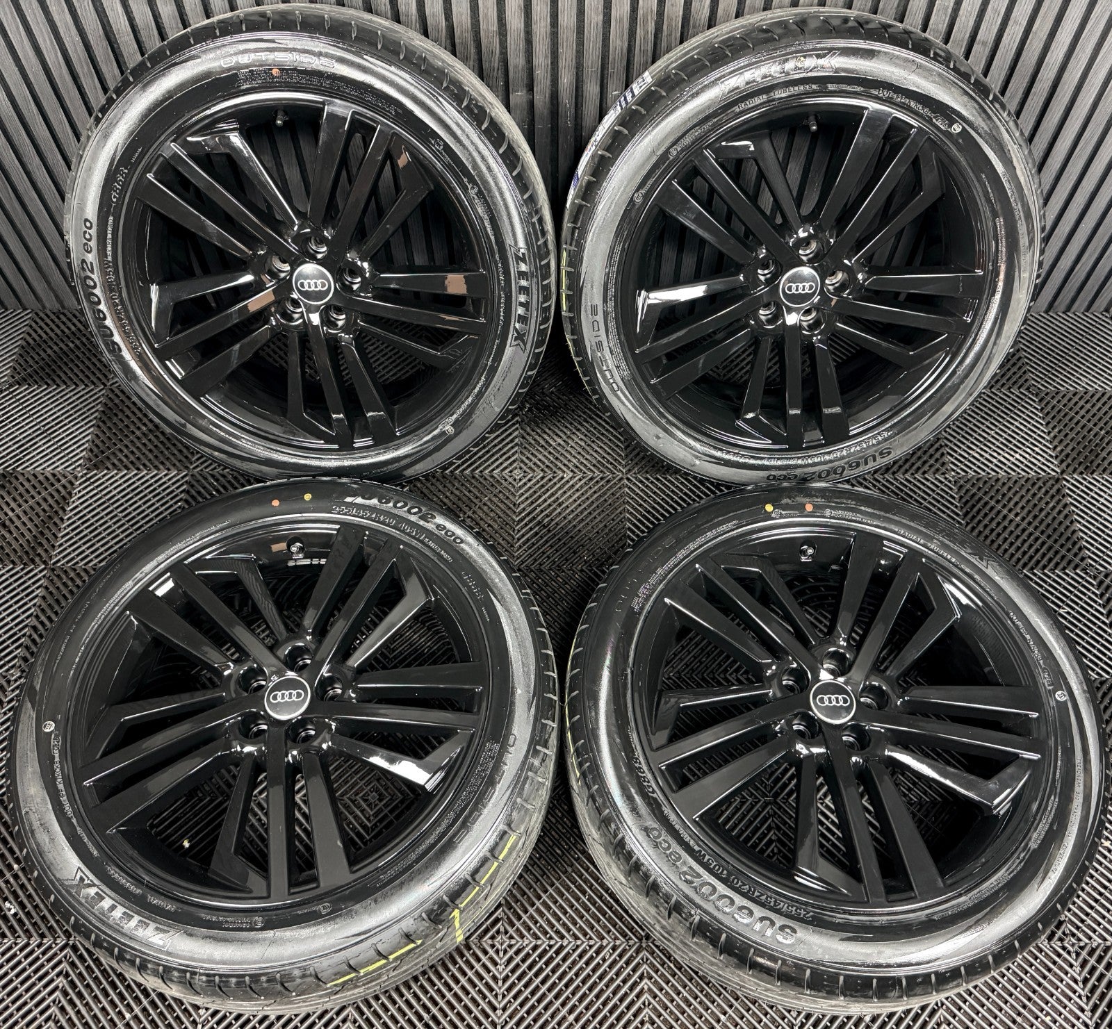 20'' GENUINE AUDI Q5 S LINE BLACK 5 TRIPLE SPOKE ALLOY WHEELS TYRES 80A601025F