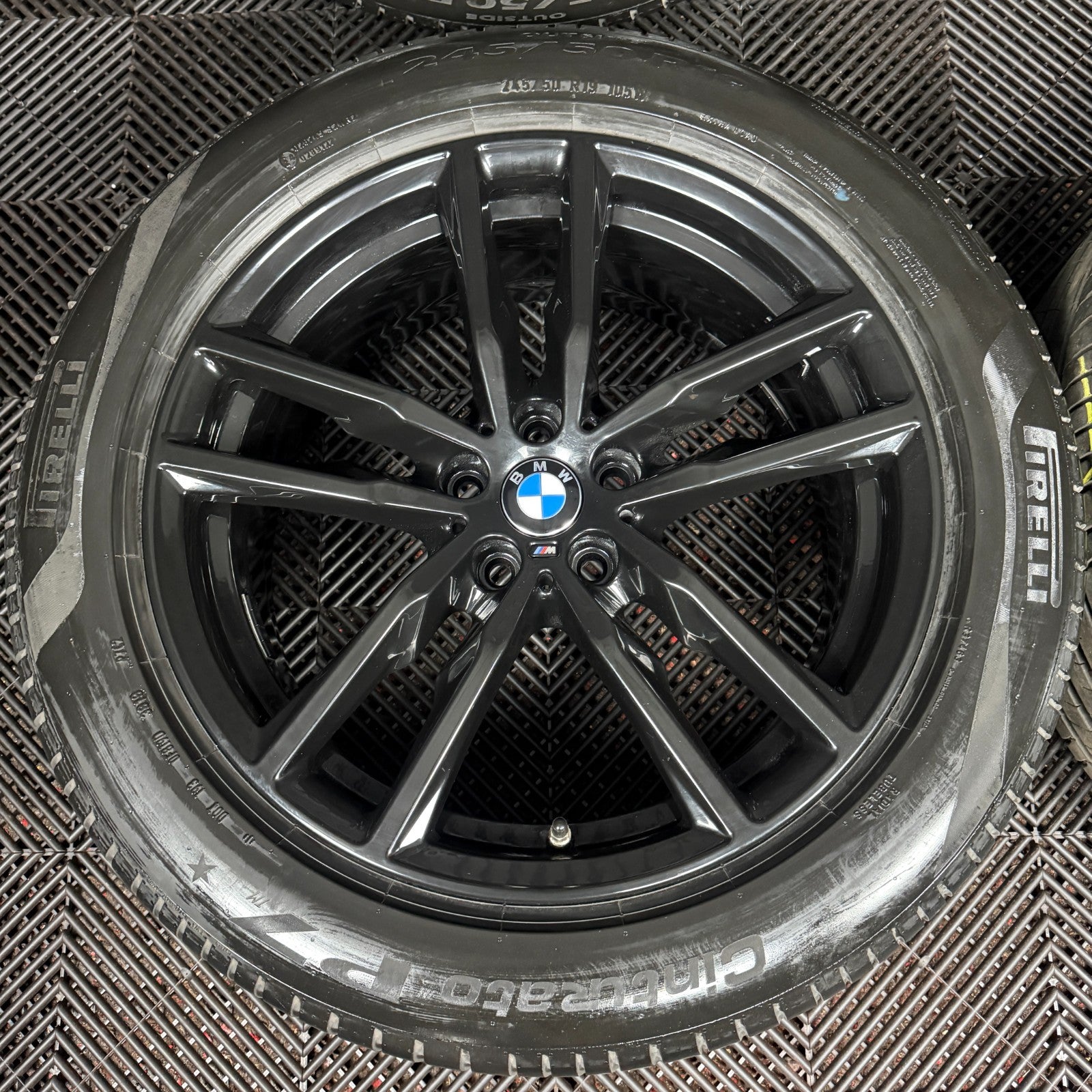 19'' GENUINE BMW X3 X4 G01 G02 698 BLACK M SPORT WHEELS TYRES ALLOYS 8010267