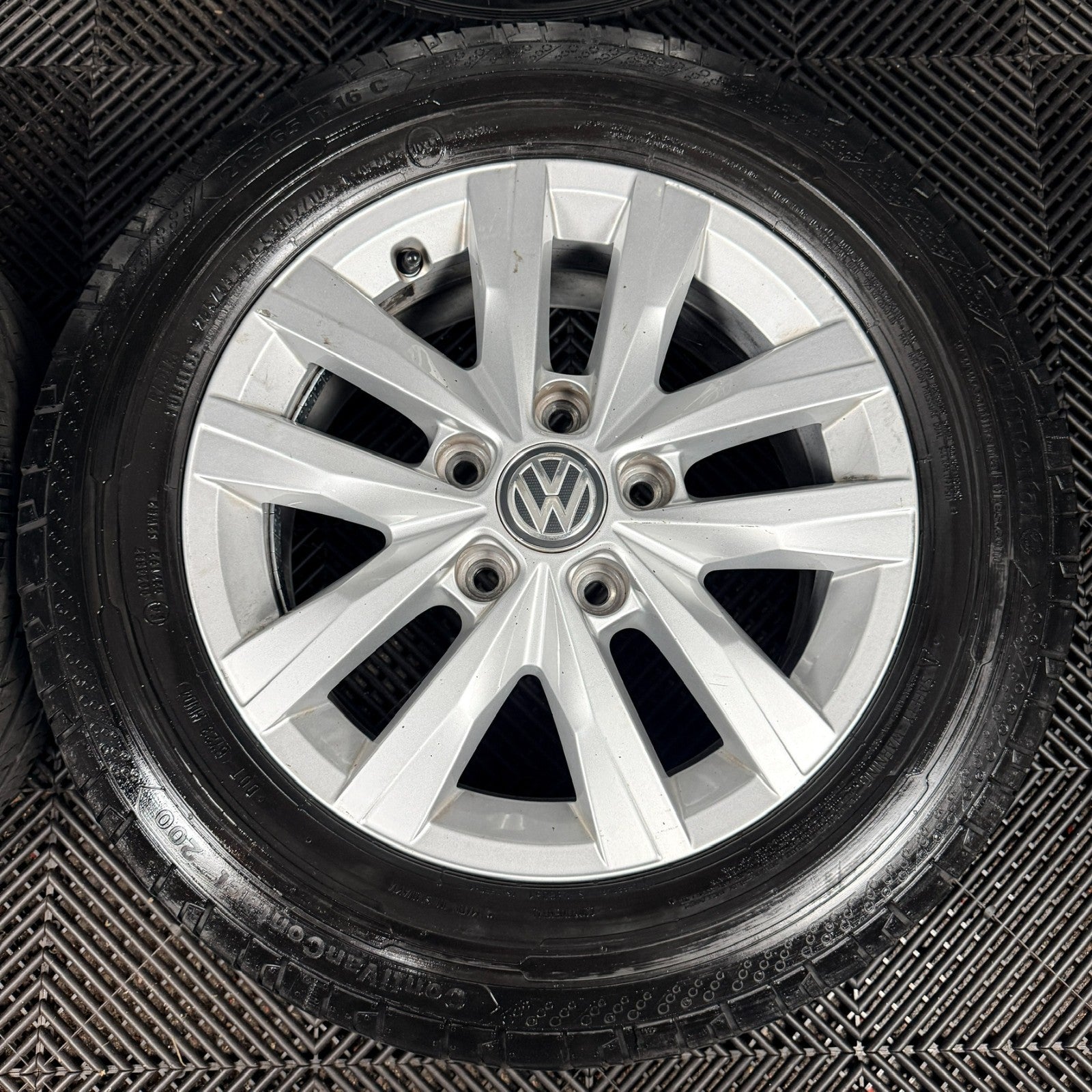 16'' VW Transporter T6 T6.1 T5 Caravelle Clayton Alloy Wheels Tyres Genuine