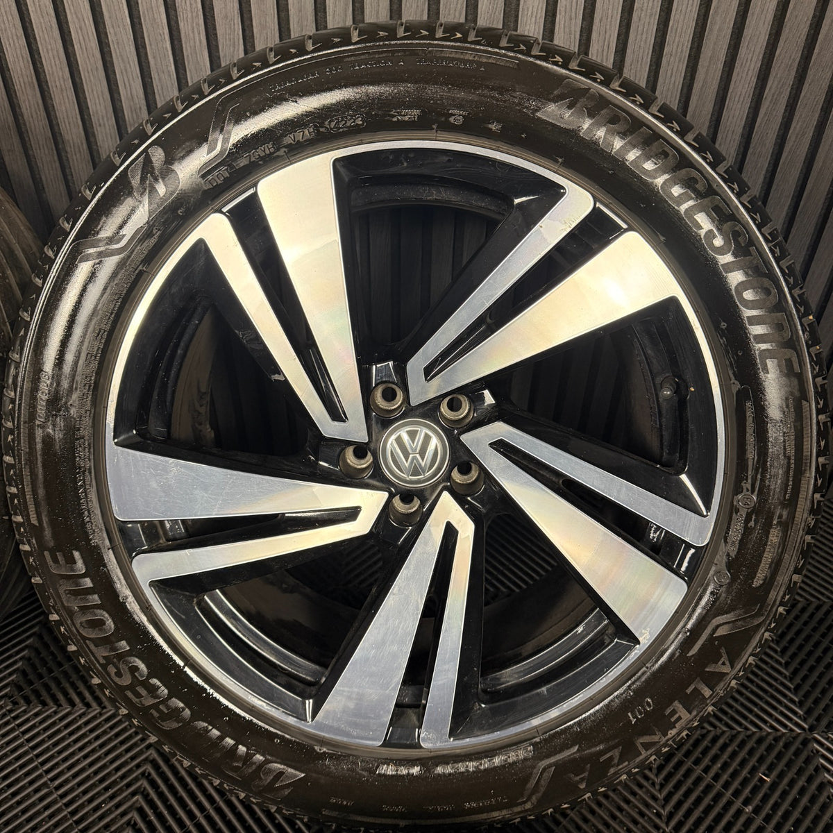 20'' GENUINE VW TOUAREG NEVADA BLACK DC ALLOY WHEELS ALLOYS TYRES Q7 760601025S
