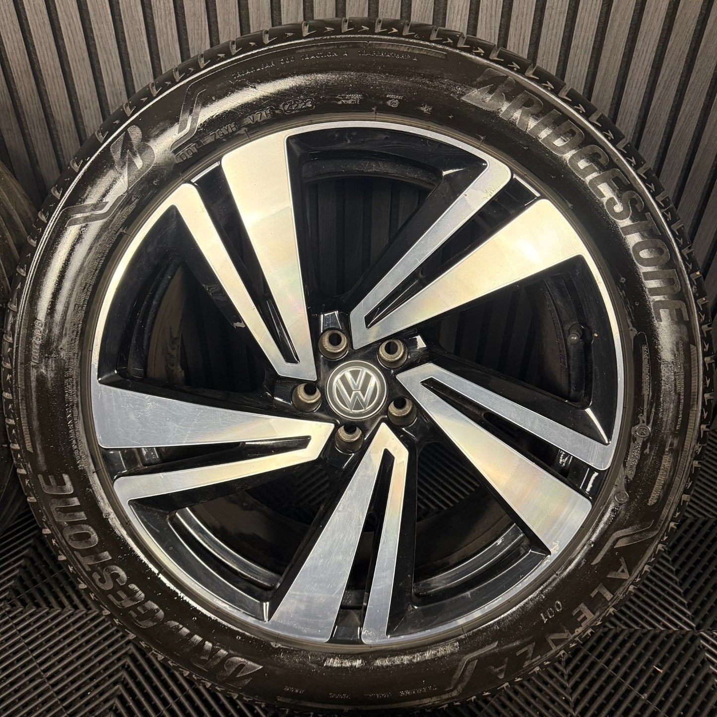 20'' GENUINE VW TOUAREG NEVADA BLACK DC ALLOY WHEELS ALLOYS TYRES Q7 760601025S