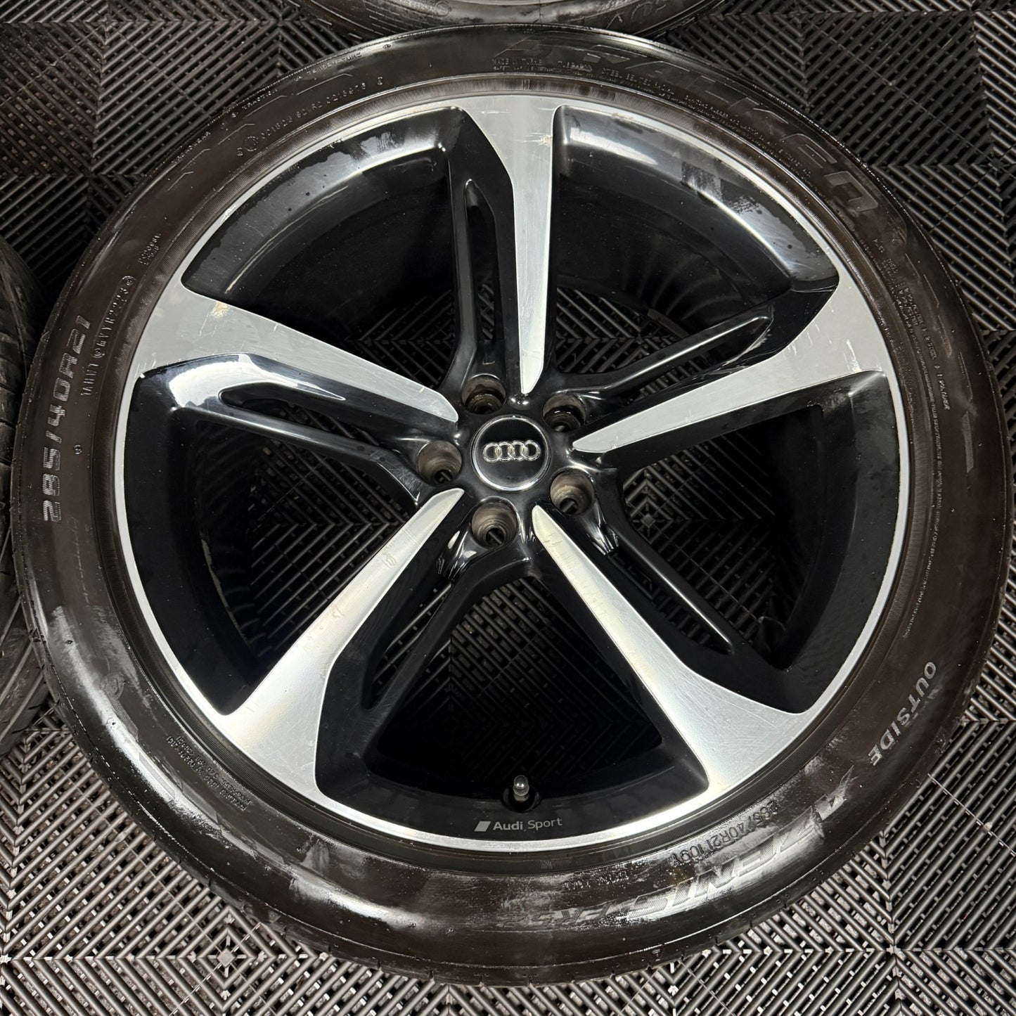 21'' GENUINE AUDI Q7 S LINE RS BLACK DC ALLOY WHEELS ALLOYS TYRES 4M0601025AA