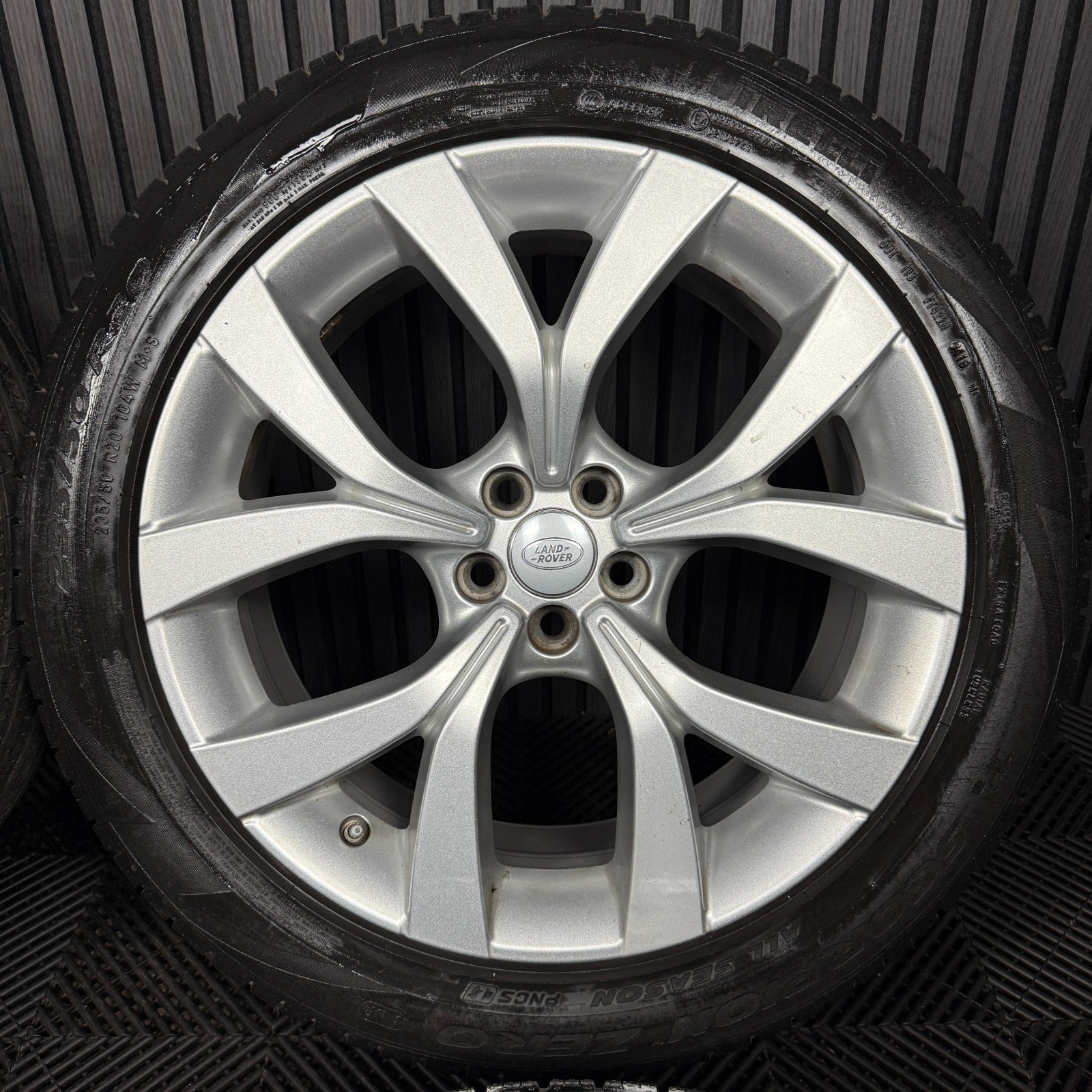 20'' GENUINE RANGE ROVER EVOQUE DISCOVERY SPORT SILVER LAND ALLOY WHEELS TYRES