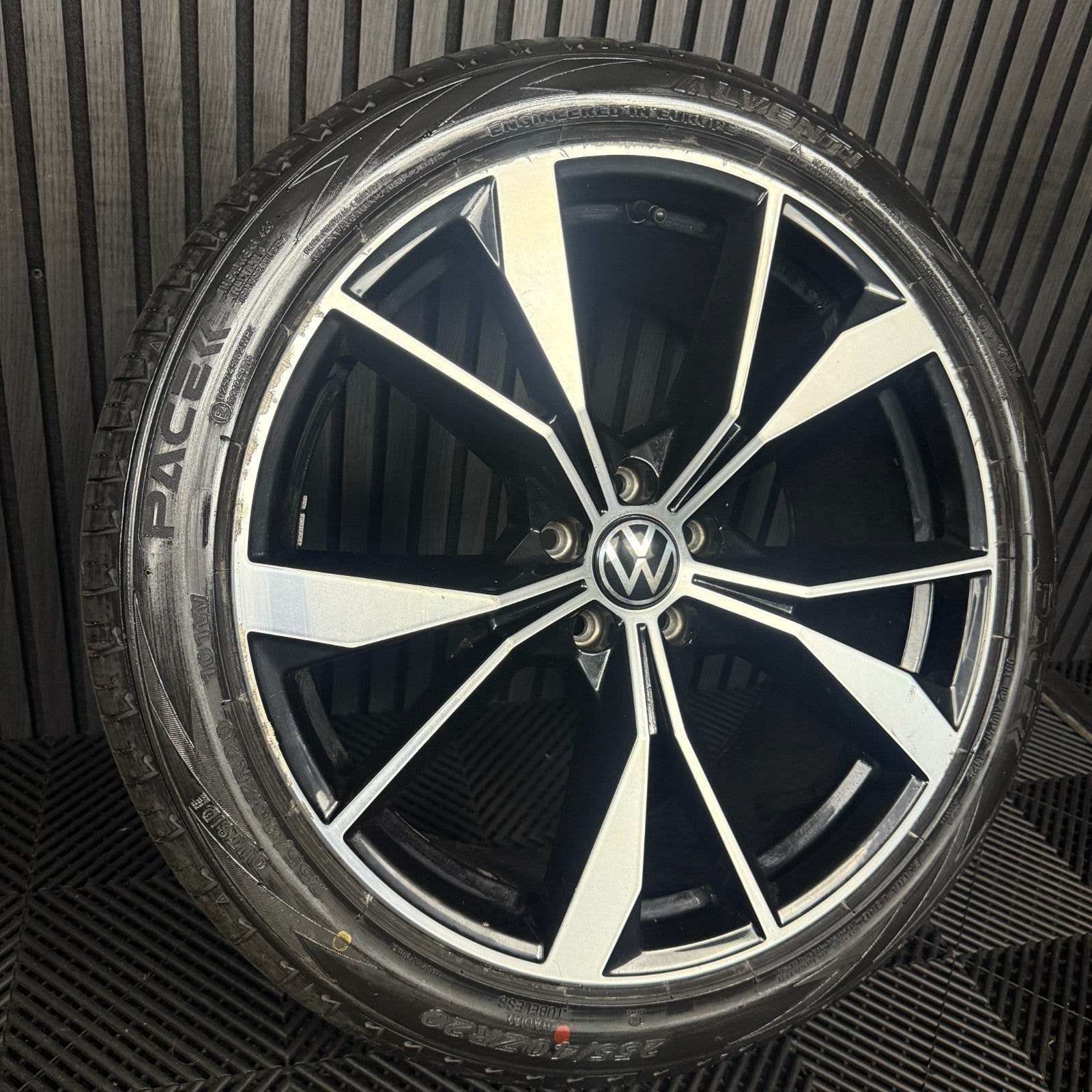 1X 20'' GENUINE VW TIGUAN MISANO R LINE 5NA601025AH DC ALLOY TYRE WHEEL SINGLE