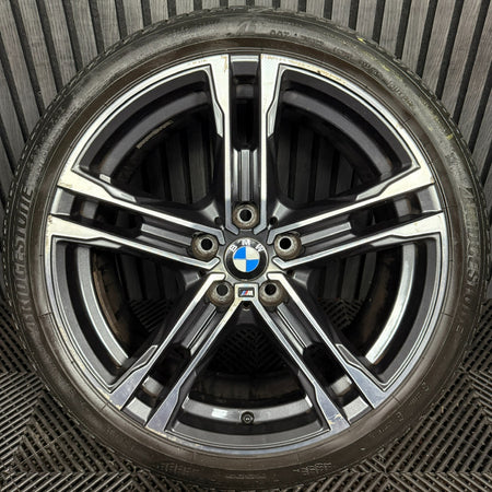 1x 18'' BMW 1 Series 819 M Sport 2 F40 F44 Alloy Wheels Tyre 8092352 Genuine OEM