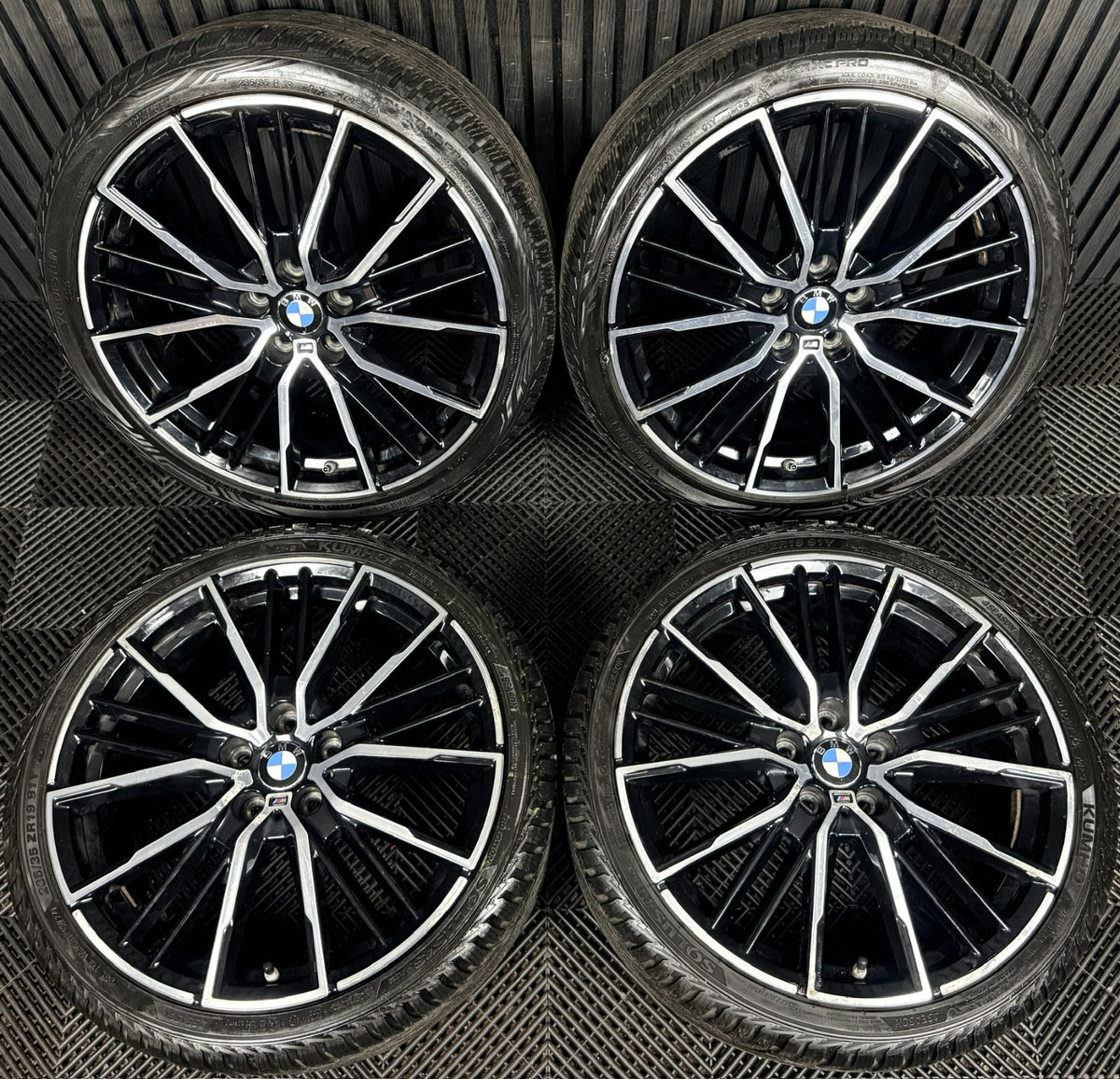 19'' BMW 1 Series 552 M Sport 2 F40 F44 Alloy Wheels Tyres 8092356 Genuine