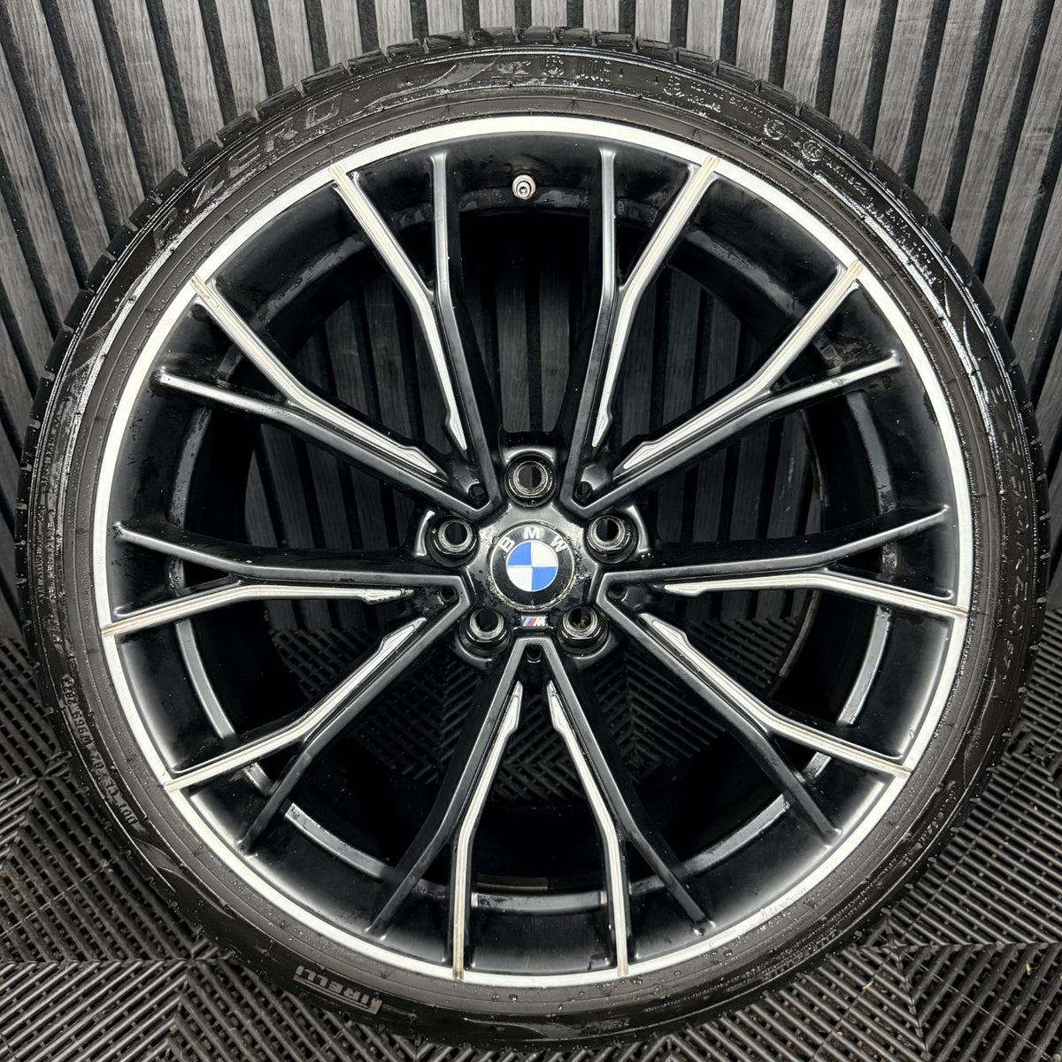 1X 20'' BMW 5 Series 669 M G30 G31 Sport Alloy Wheel Rear 6874445 Genuine