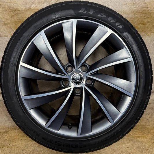 1X 18'' GENUINE SKODA SUPURB MK3 3V TYRE ALLOY WHEEL SPARE 3V0601025L
