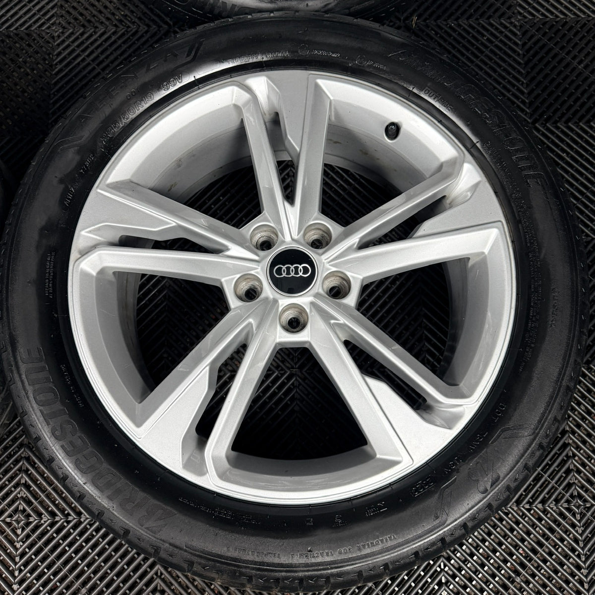 19'' Audi Q3 S Line 5 Double Spoke Alloy Wheels Tyre Alloys 83A601025M Genuine