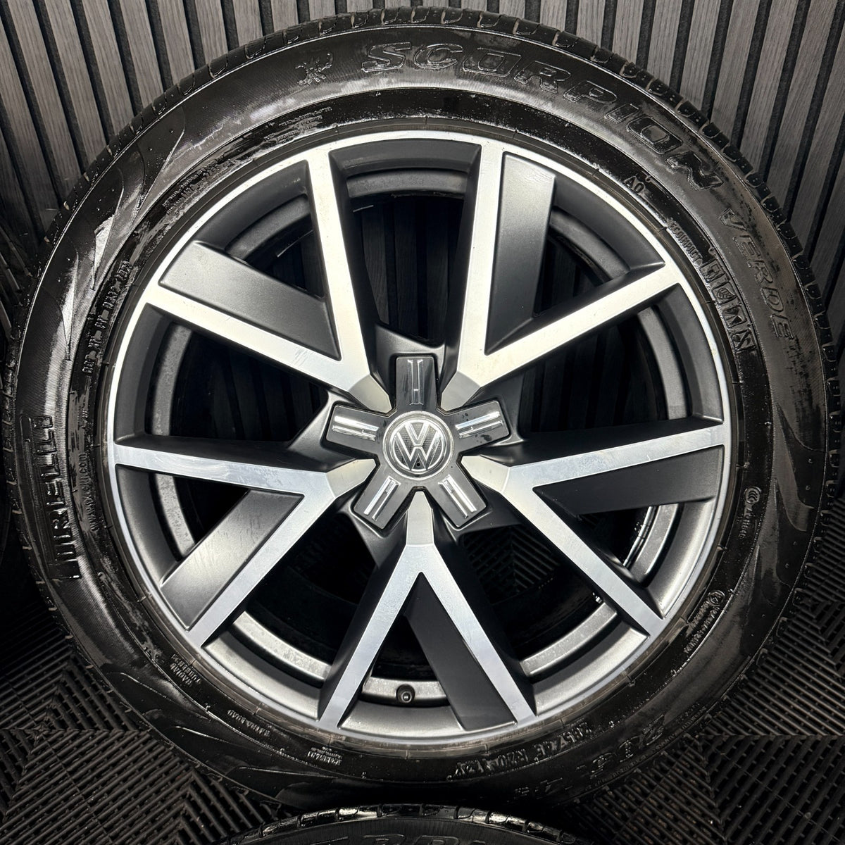 20'' VW Touareg Braga Alloy Wheels Alloys Tyres Q7 5X112 760601025R Genuine