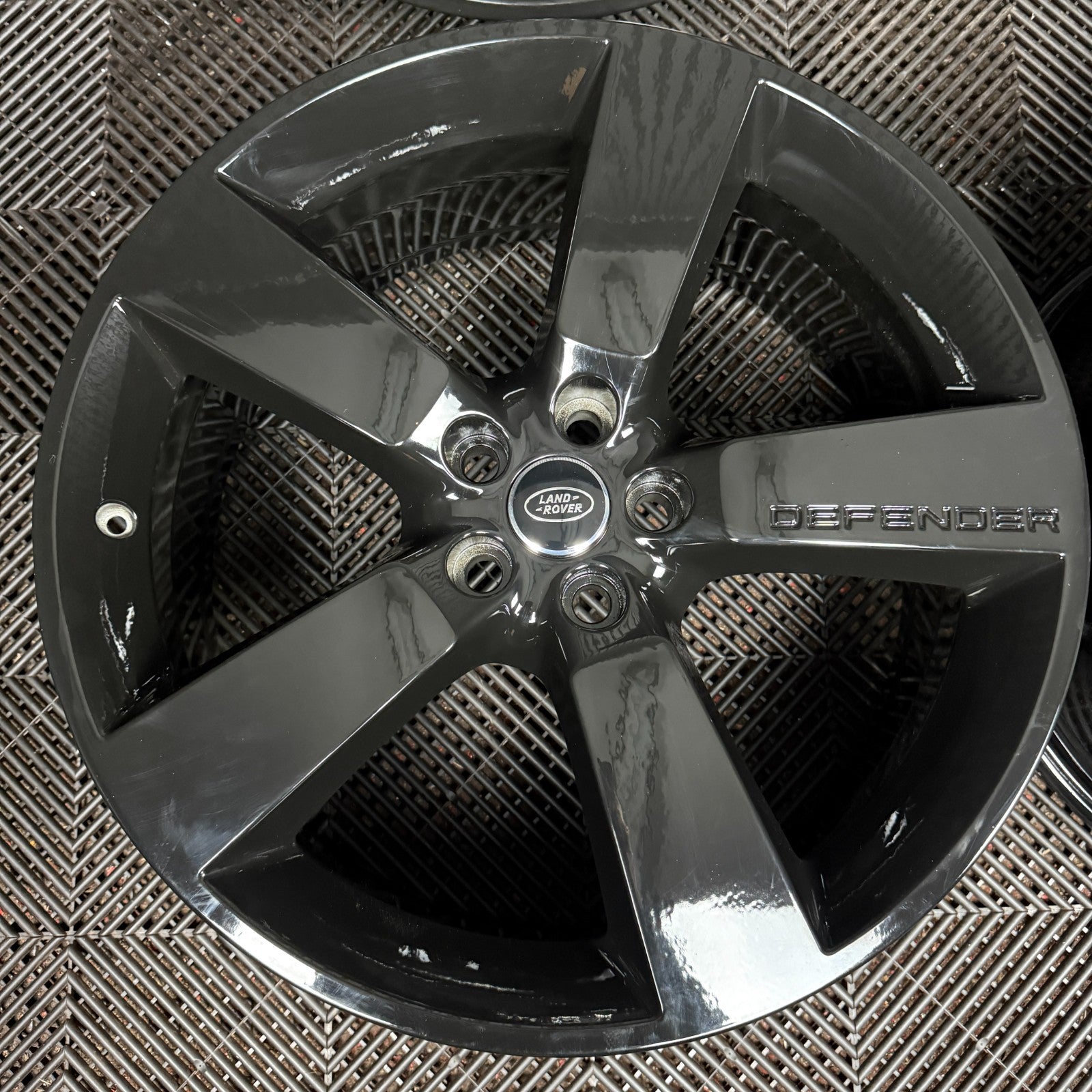 22'' Land Rover Defender 5 Spoke Black 5098 Alloy Wheels Alloys Genuine