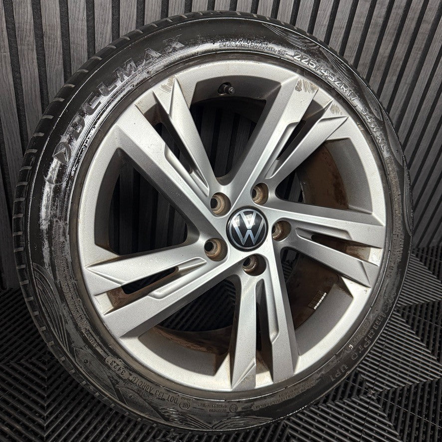 1X 17'' GENUINE VW GOLF R LINE VALENCIA GTD GTI MK8 ALLOY WHEEL TYRE 5H0601025AF