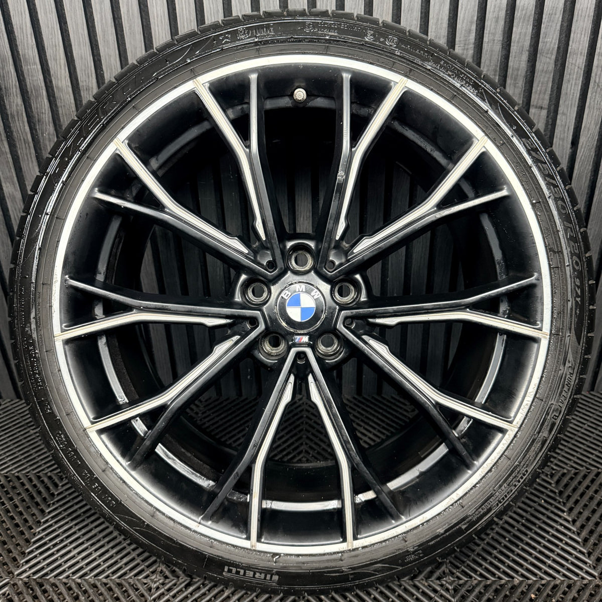 1X 20'' BMW 5 Series 669 M G30 G31 Sport Alloy Wheel Rear 6874445 Genuine