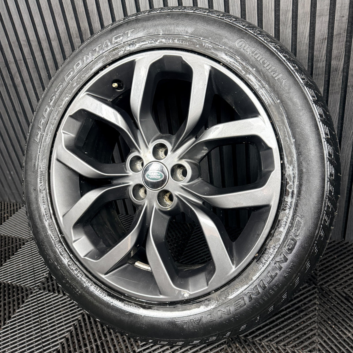 1X 19'' Land Rover Discovery Sport Evoque Grey Alloy Wheel Tyre Genuine