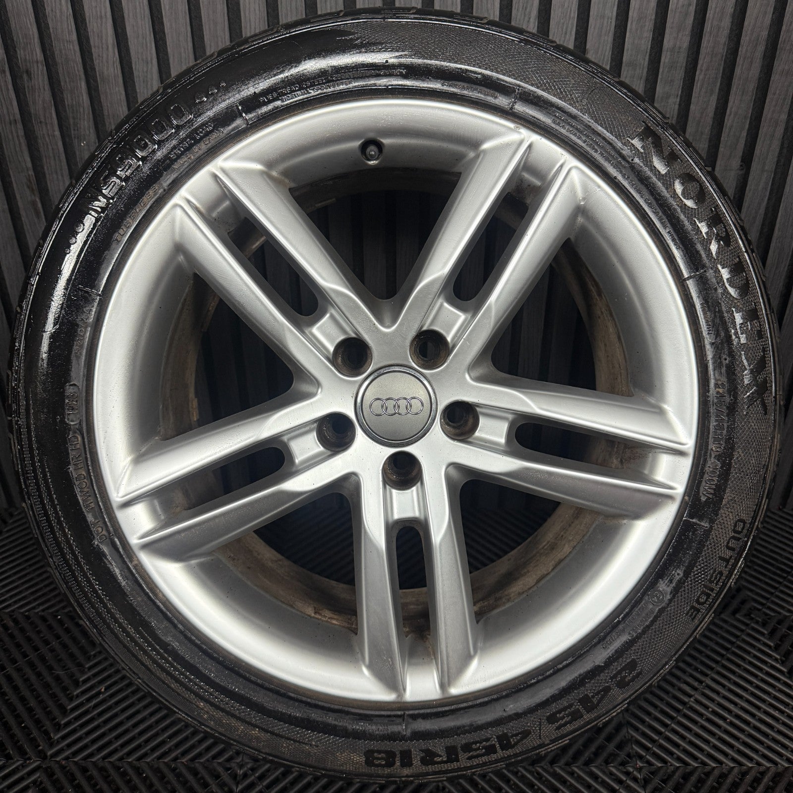 1X 18'' GENUINE AUDI A6 C7 S LINE SILVER ALLOYS WHEELS TYRES 4G0601025BL
