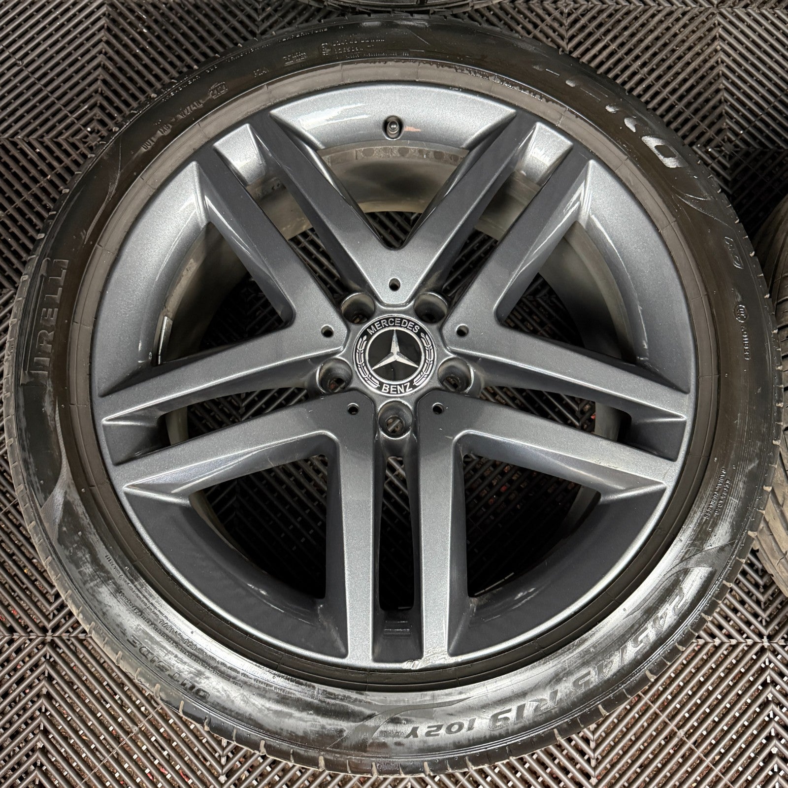 19'' Mercedes Vito V Class Alloy Wheels Tyres Grey W477 A4474011500 Genuine OEM