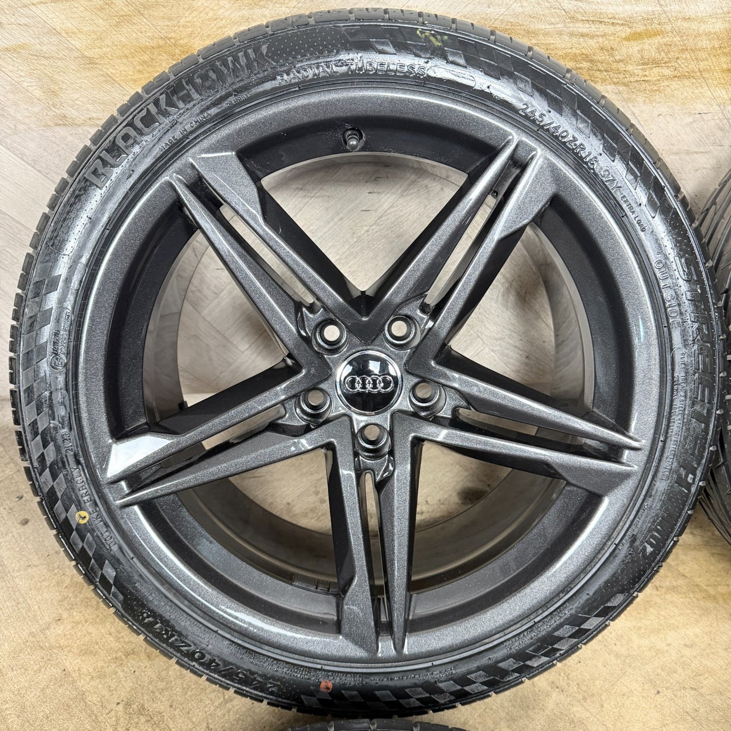 18" GENUINE AUDI A5 S LINE GREY STAR ALLOY WHEELS ALLOYS TYRES 8W0601025DE