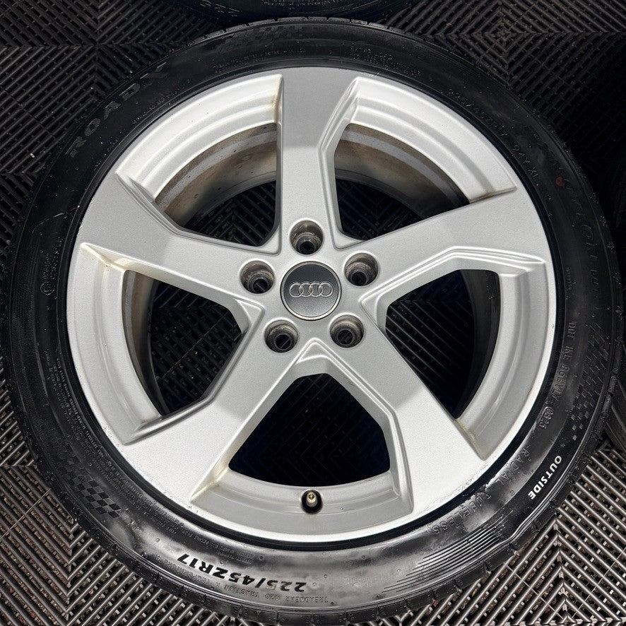 17'' Audi A3 Silver Sport 5 Spoke Wheels Alloys Tyres 8V0601025GC Genuine